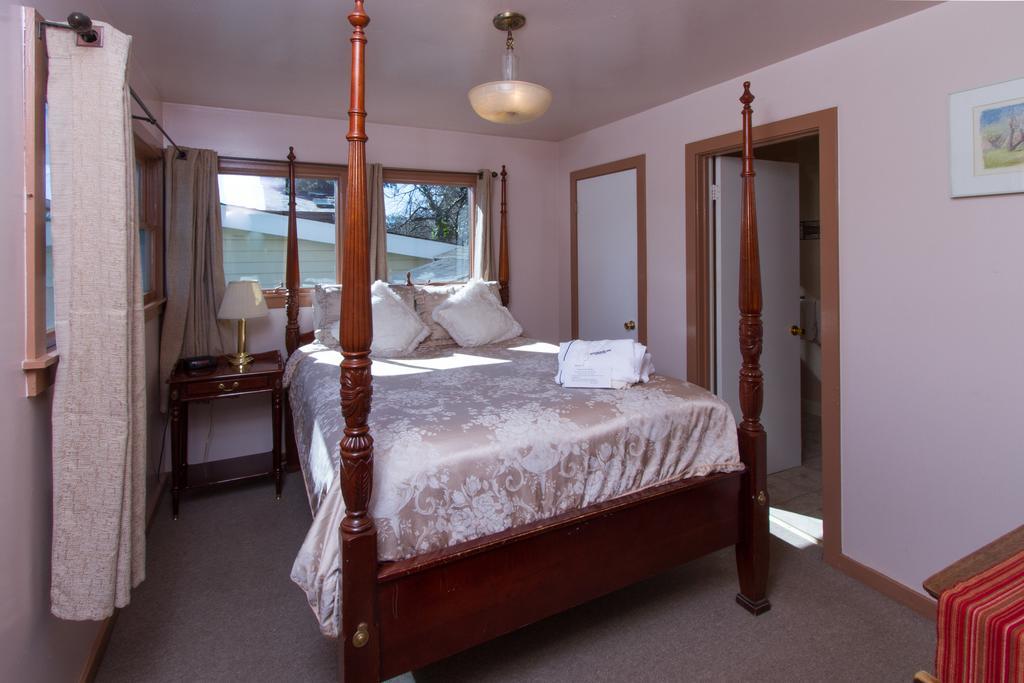 Sweetwater Inn And Spa Мендосино Экстерьер фото